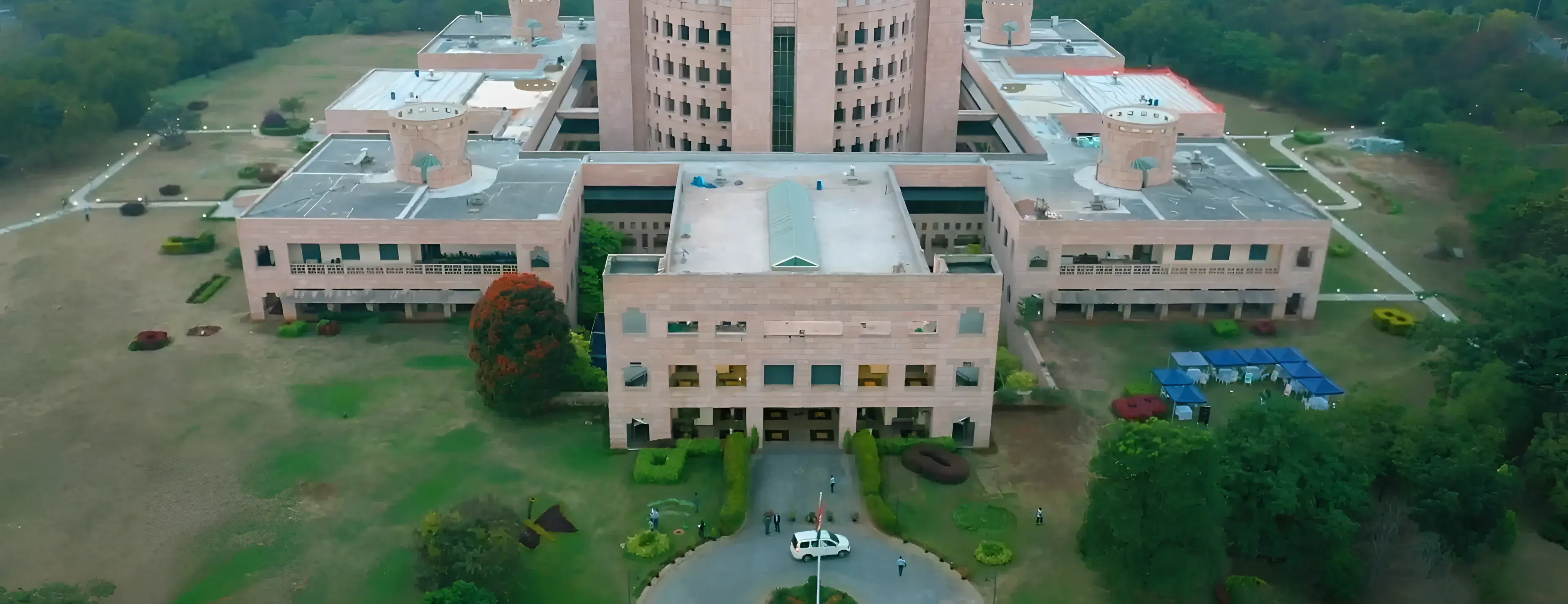 ISB Hyderabad academic infrastructure photo 10